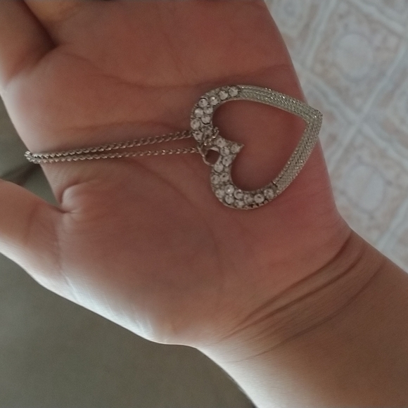 Pendant - Picture 2 of 3